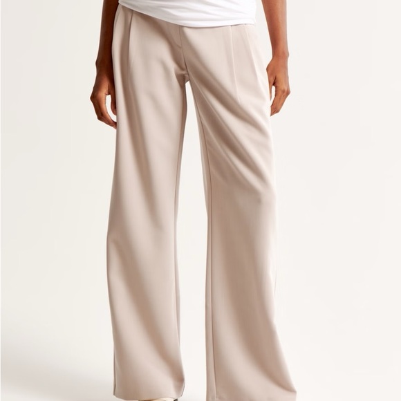 Women's Maternity A&F Sloane Tailored Pant - Picture 3 of 7